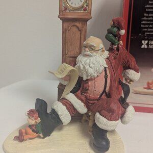Vintage 1995 Howard Miller Santa Figurine Clock Limited Edition